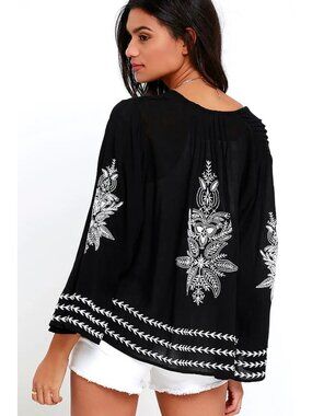 Lulus Amuse Society La Flora Embroidered Kimono Top Small Boho Summer Beach